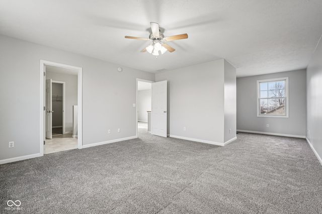 1916 N Sandal Wood Drive, Yorktown, IN 47396