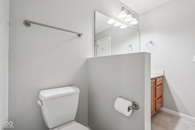 1916 N Sandal Wood Drive, Yorktown, IN 47396