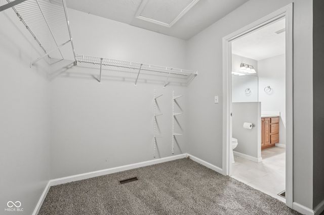 1916 N Sandal Wood Drive, Yorktown, IN 47396