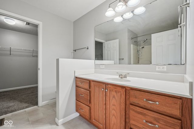 1916 N Sandal Wood Drive, Yorktown, IN 47396