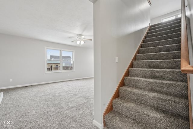 1916 N Sandal Wood Drive, Yorktown, IN 47396