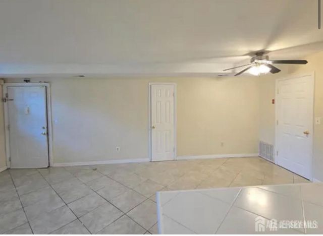 334 College Drive, Edison, NJ 08817