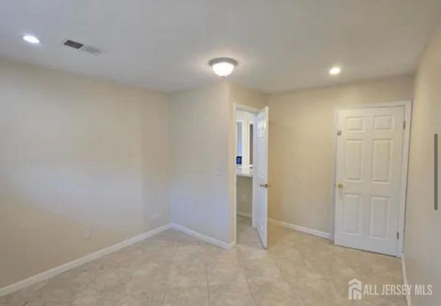 334 College Drive, Edison, NJ 08817