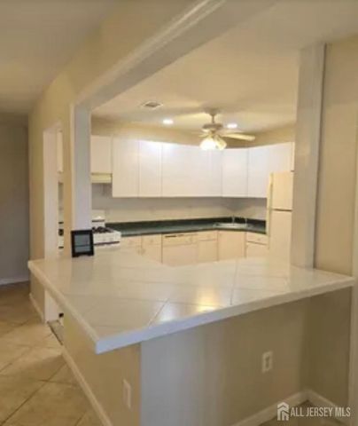 334 College Drive, Edison, NJ 08817