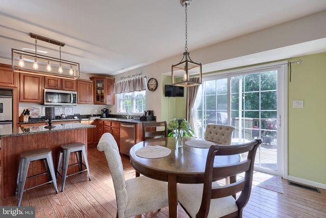 3302 GREENRIDGE DR, Mountville, PA 17554