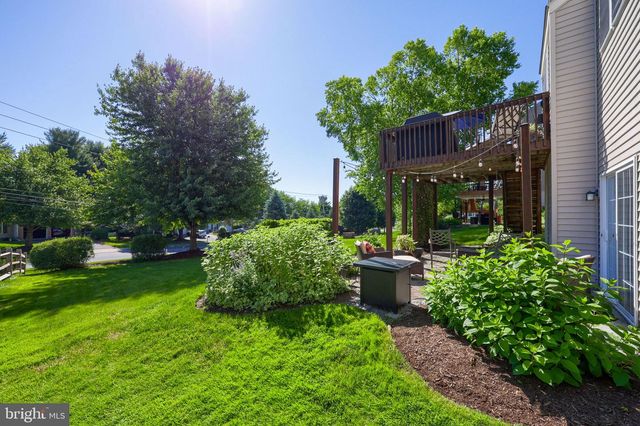 3302 GREENRIDGE DR, Mountville, PA 17554