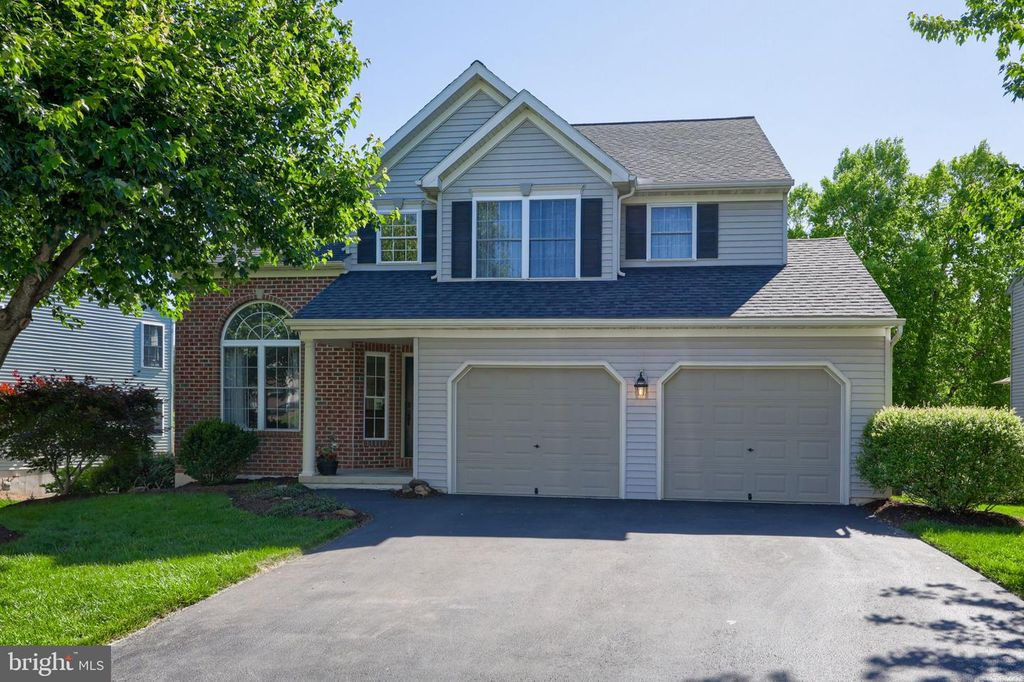3302 GREENRIDGE DR, Mountville, PA 17554