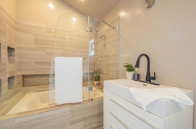 1113 Presidio Boulevard, Pacific Grove, CA 93950