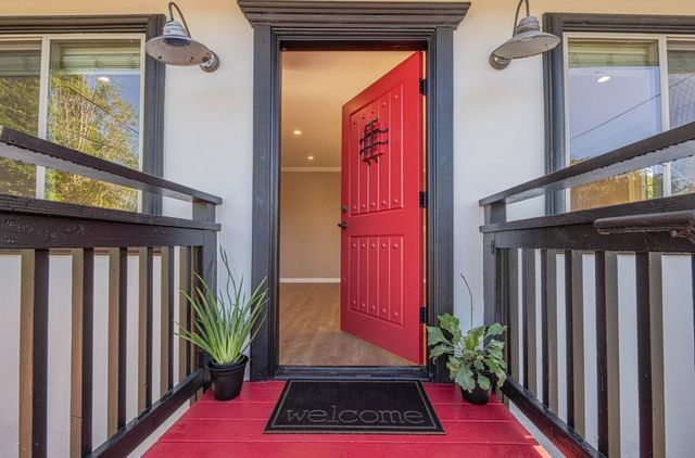 1113 Presidio Boulevard, Pacific Grove, CA 93950