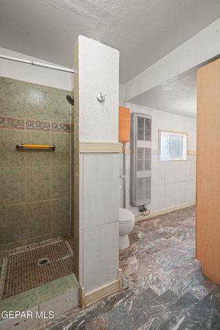 2610 Frankfort Avenue, El Paso, TX 79930