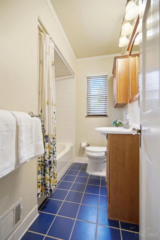 3320 N Sterling Way, Cincinnati, OH 45209