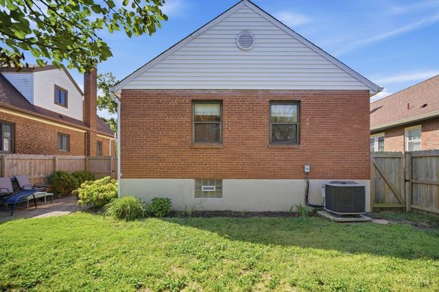 3320 N Sterling Way, Cincinnati, OH 45209