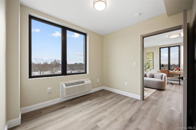 163-07 72nd Avenue 5A, Fresh Meadows, NY 11365