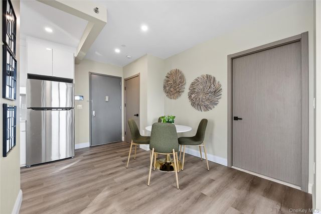 163-07 72nd Avenue 5A, Fresh Meadows, NY 11365