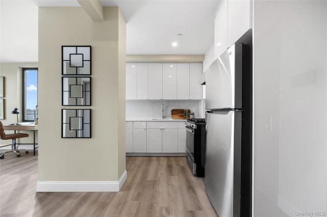163-07 72nd Avenue 5A, Fresh Meadows, NY 11365