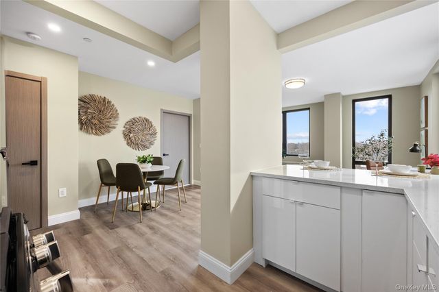 163-07 72nd Avenue 5A, Fresh Meadows, NY 11365