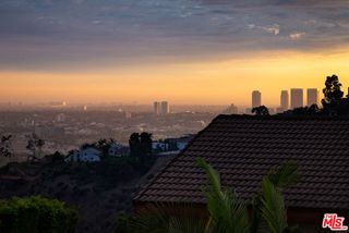 2110 HERCULES Drive, Los Angeles, CA 90046