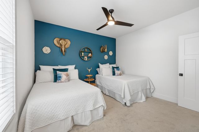 48 Half Shell Ct., Pawleys Island, SC 29585