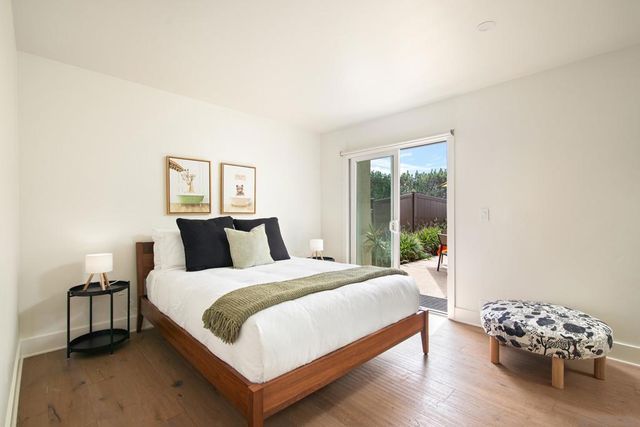 2452 Azure Coast Dr, La Jolla, CA 92037