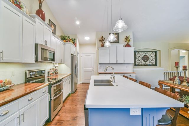 3110 N Landon Cir., Wichita, KS 67205