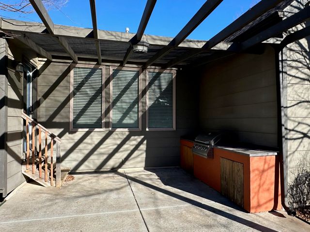 3110 N Landon Cir., Wichita, KS 67205