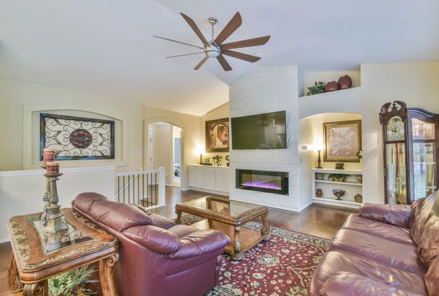 3110 N Landon Cir., Wichita, KS 67205