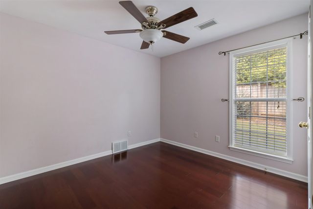 75 BROOKWOOD CIR, Oakland, TN 38060