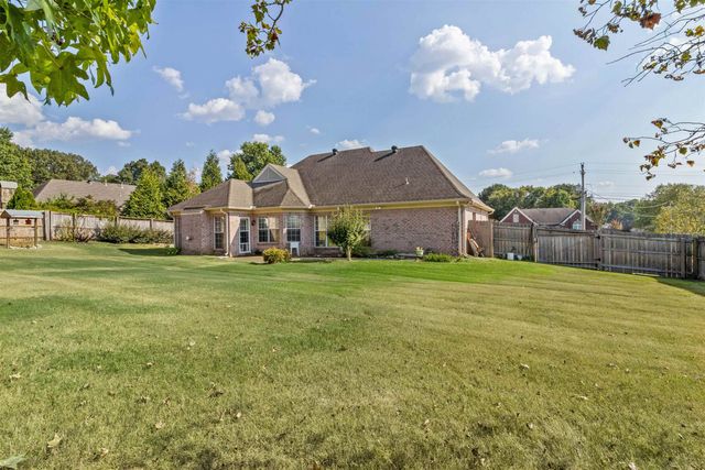 75 BROOKWOOD CIR, Oakland, TN 38060