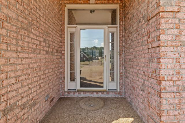 75 BROOKWOOD CIR, Oakland, TN 38060