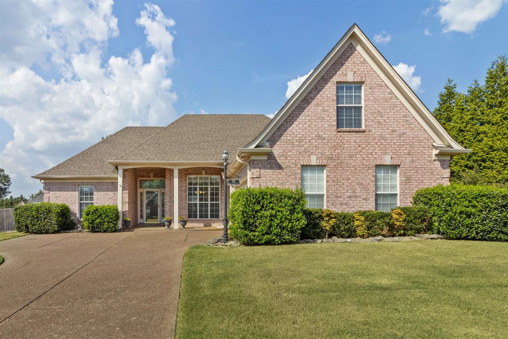 75 BROOKWOOD CIR, Oakland, TN 38060
