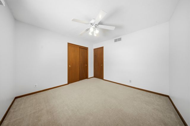 2010 Cimarron Drive, Freeport, IL 61032