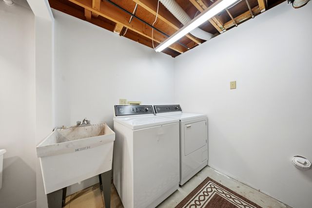 2010 Cimarron Drive, Freeport, IL 61032