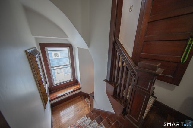 16 Pacific Street, New London, CT 06320