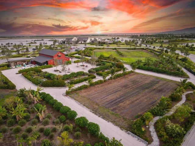 1198 Bushel Creek Crossing, Loxahatchee, FL 33470