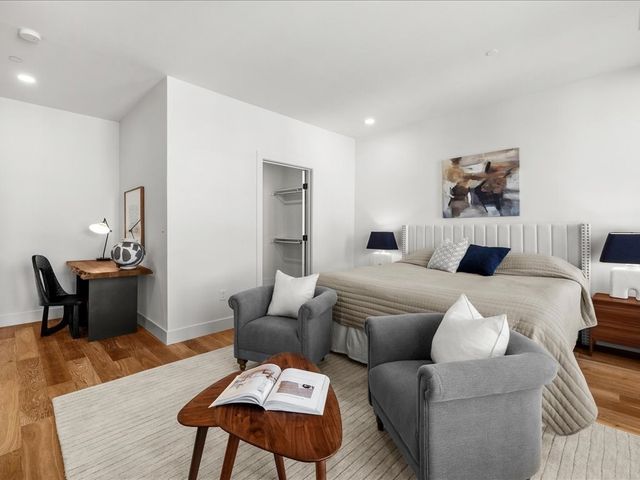 566 Columbus Ave 506, Boston, MA 02118