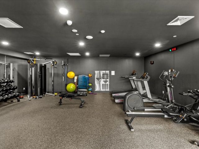 566 Columbus Ave 506, Boston, MA 02118