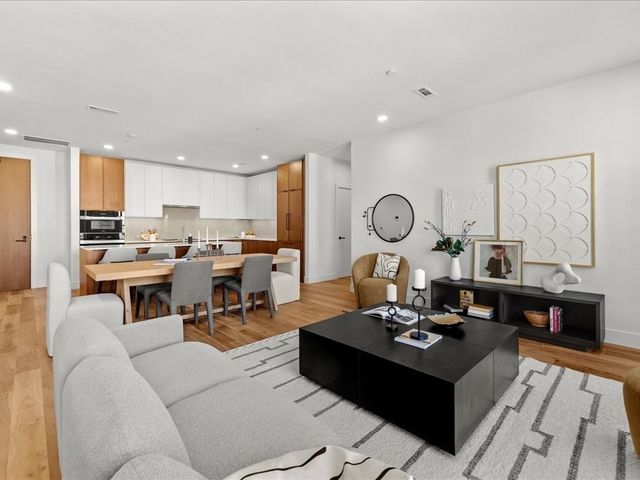 566 Columbus Ave 506, Boston, MA 02118