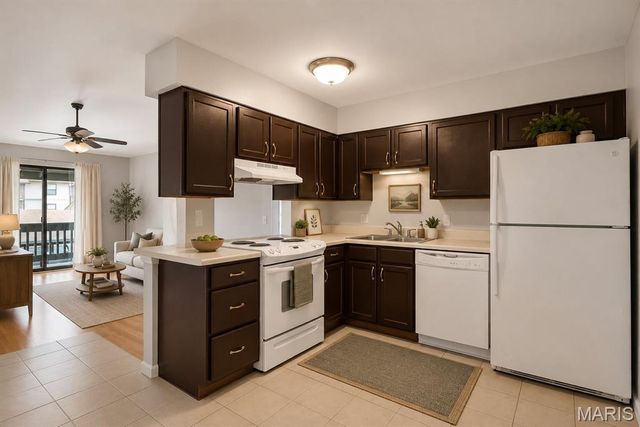 1633 Summergate Parkway P, St Charles, MO 63303