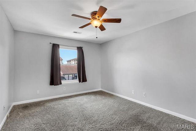 1633 Summergate Parkway P, St Charles, MO 63303