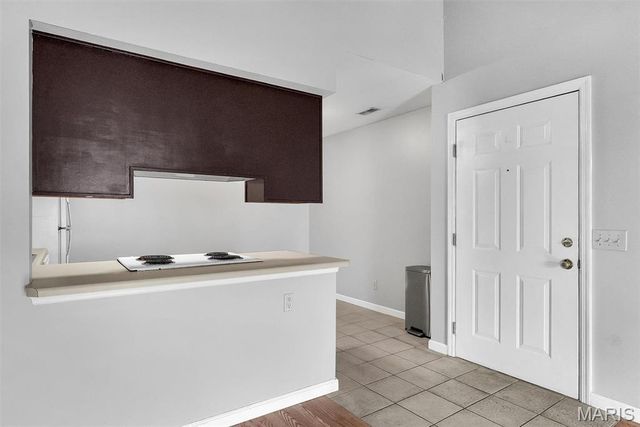 1633 Summergate Parkway P, St Charles, MO 63303