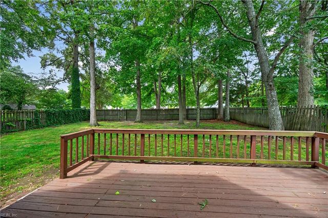 105 Ivy ARCH, Yorktown, VA 23693