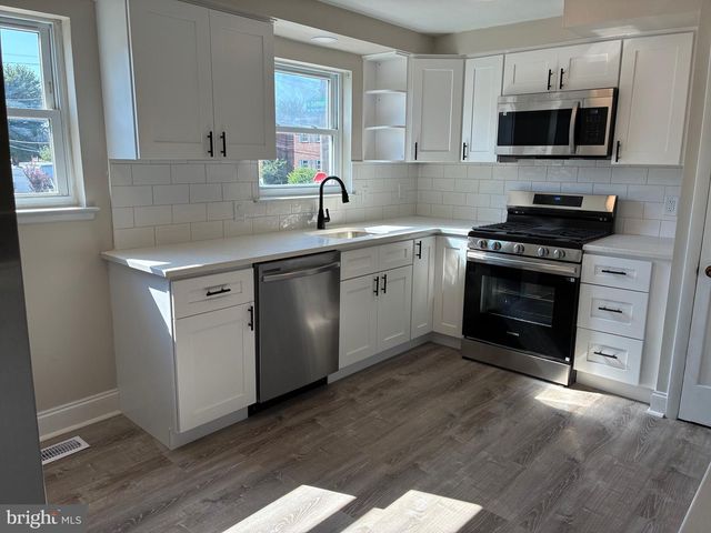 10222 JEANES ST, Philadelphia, PA 19116