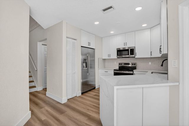 6647 Boca Hermosa Lane, Boca Raton, FL 33433