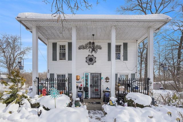 11175 E Shore Drive, Delton, MI 49046