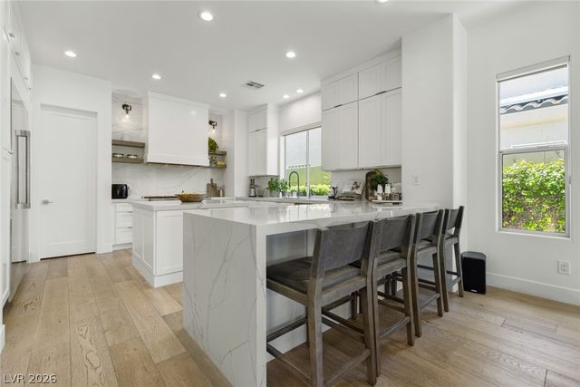 2797 Turtle Head Peak Dr Drive, Las Vegas, NV 89135