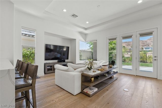 2797 Turtle Head Peak Dr Drive, Las Vegas, NV 89135