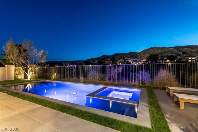 2797 Turtle Head Peak Dr Drive, Las Vegas, NV 89135
