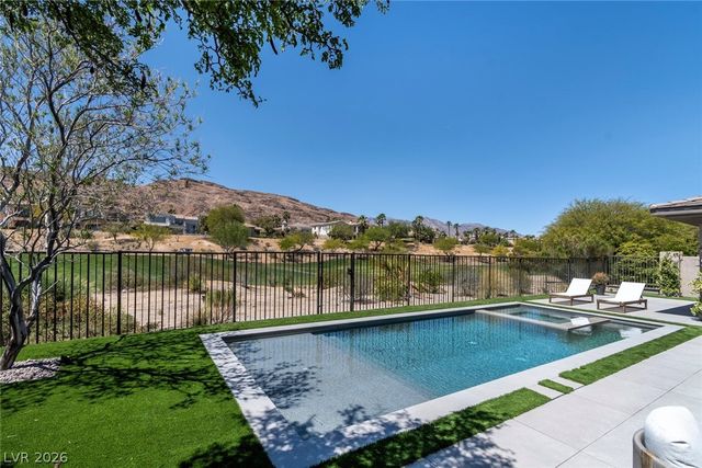 2797 Turtle Head Peak Dr Drive, Las Vegas, NV 89135
