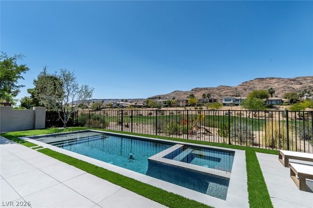 2797 Turtle Head Peak Dr Drive, Las Vegas, NV 89135