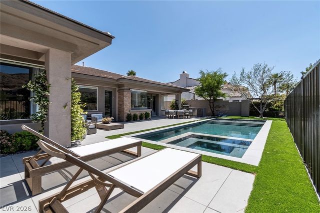 2797 Turtle Head Peak Dr Drive, Las Vegas, NV 89135